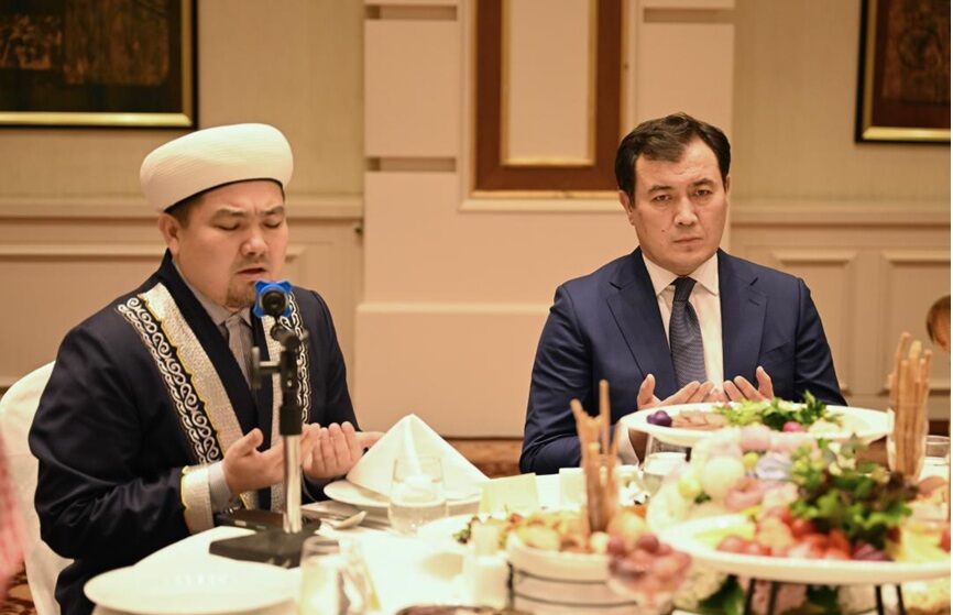 Дипломаты собрались на ауызашар в Астане