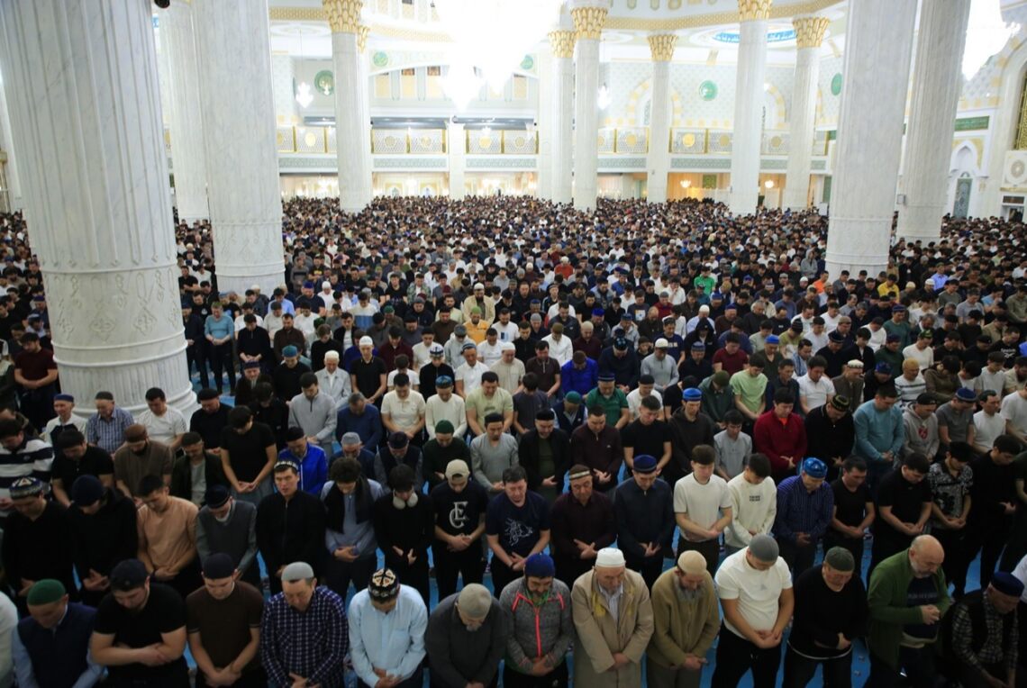 Как прошла Кадыр тун в главных мечетях страны