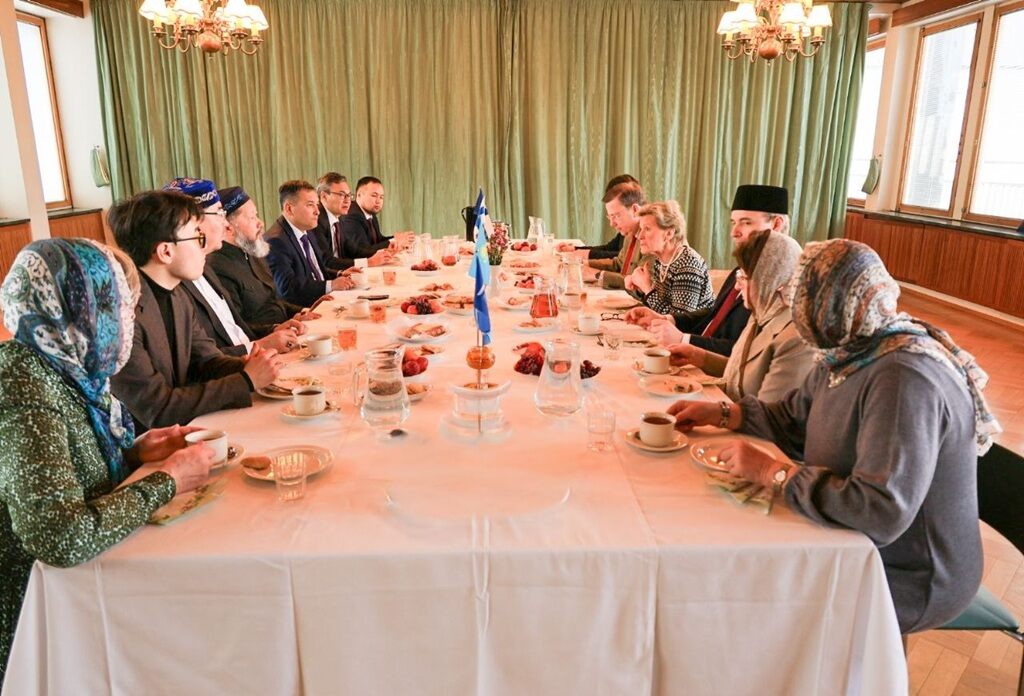 Казахстан и Финляндия расширяют религиозный диалог