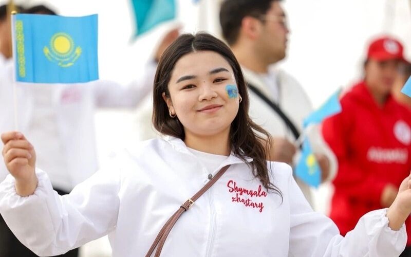 Казахстан укрепил позиции в рейтинге счастья