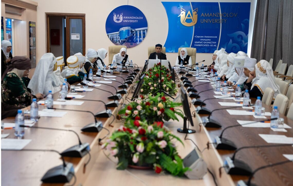 Ислам и традиции: в ВКО прошел форум для женщин