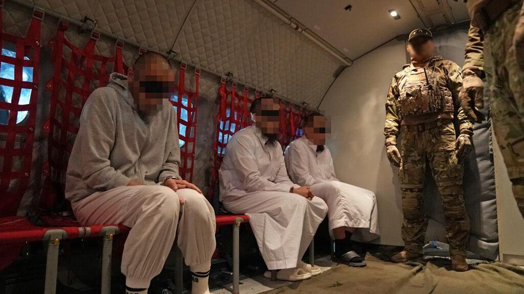 КНБ доставил в Казахстан 4 разыскиваемых за терроризм