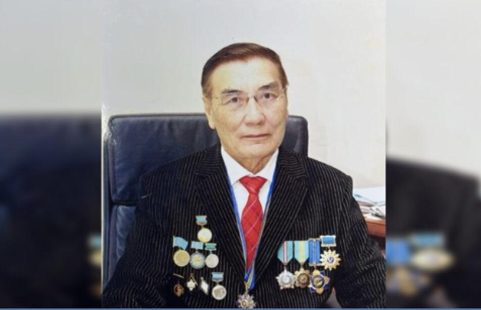 Өмірзақ ОЗҒАНБАЙ: Озат ұлт боламыз десек, кітап оқуға құштарлықты арттыруымыз керек