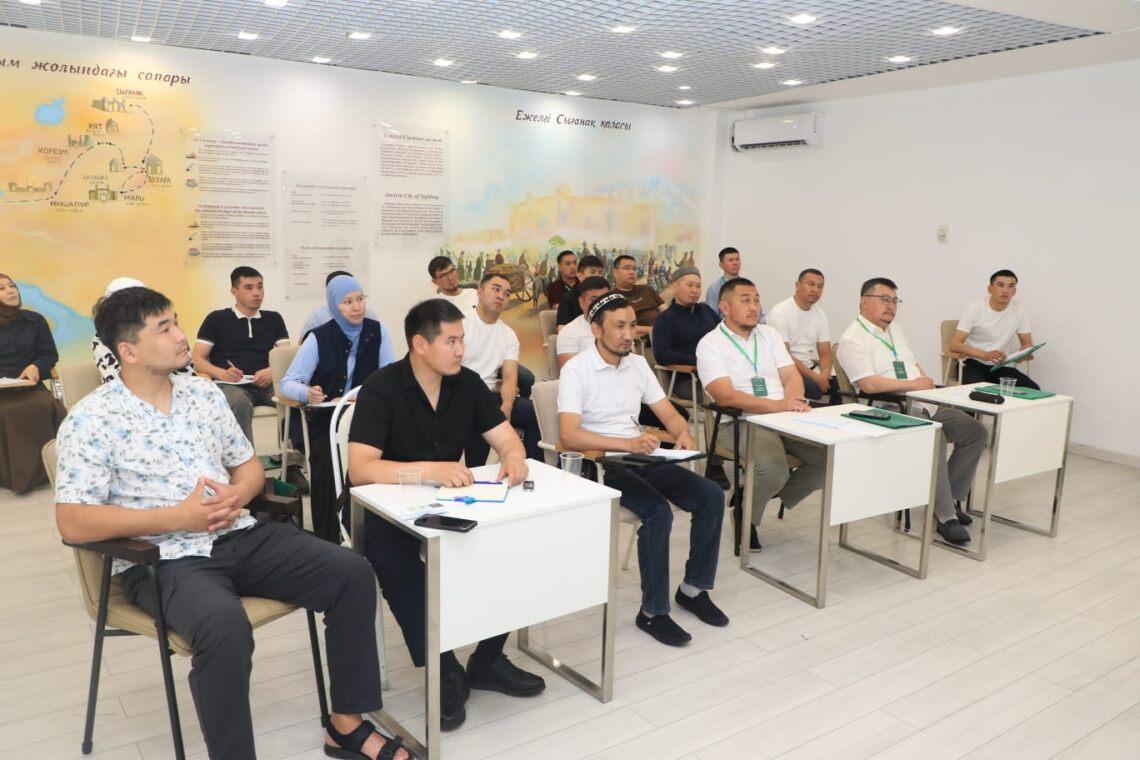 Радикалды көзқарастан арылту мен оңалту мамандарына арналған курс өтіп жатыр