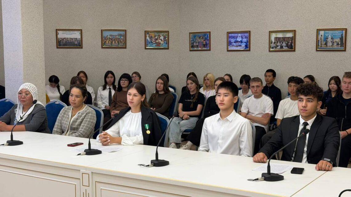 Көкшетауда қоғамдық келісімді нығайтудағы мемлекеттік тілдің рөлі талқыланды