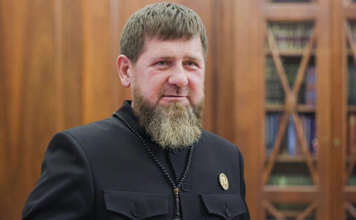 Рамзан Кадыров призвал укоротить бороды и отказаться от паранджи