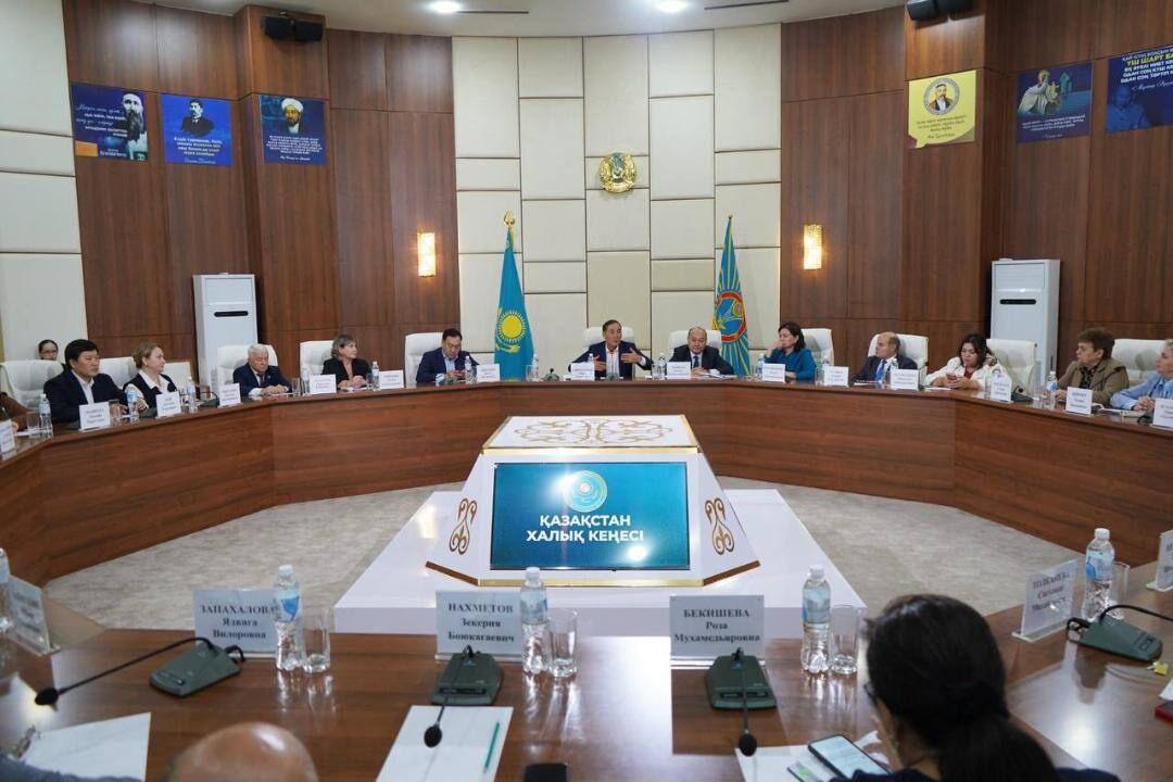 Астанадағы Достық үйінде қоғам бірлігін нығайту мәселесі талқыланды
